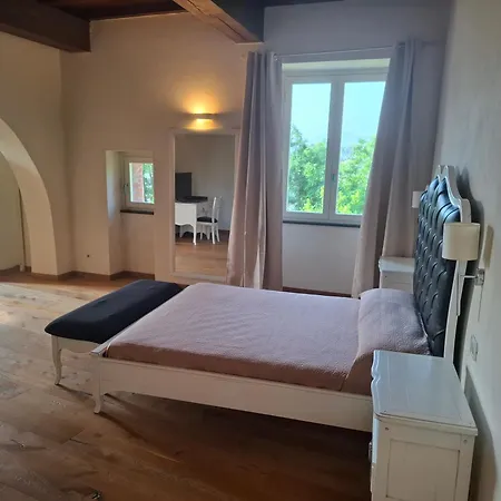 Palazzo Costa Rta 베베리노