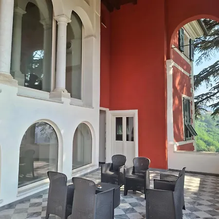 Palazzo Costa Rta * Beverino