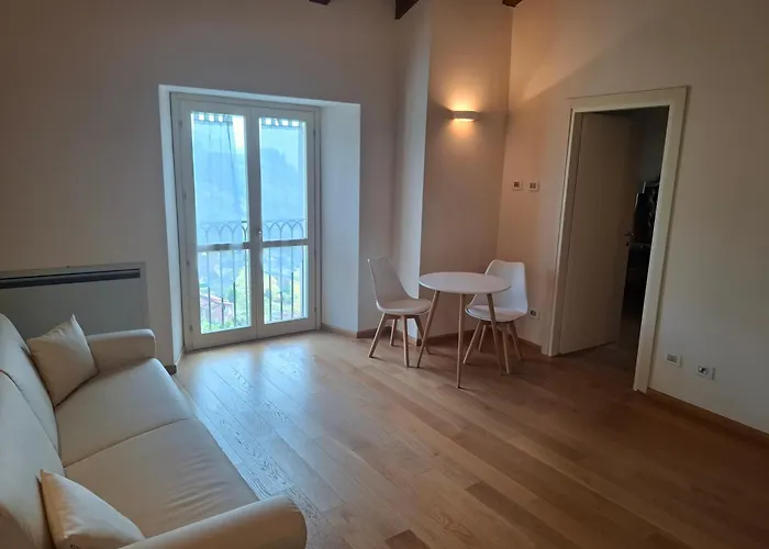 Palazzo Costa Rta * Beverino