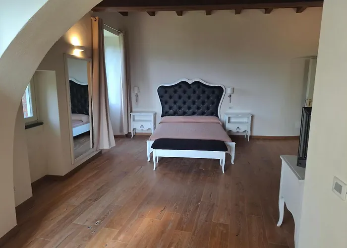 Palazzo Costa Rta * Beverino